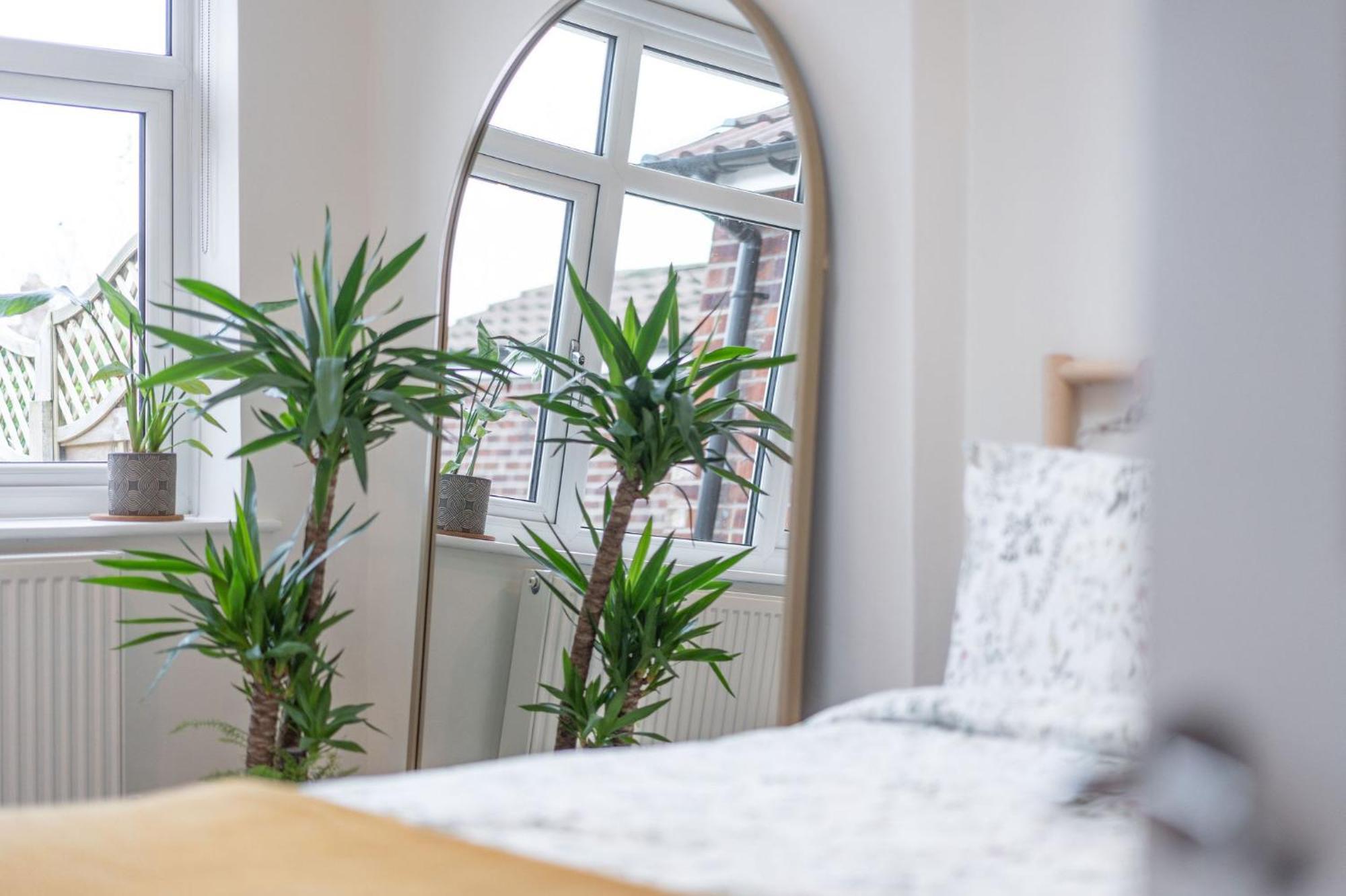 Nature Inspired Bungalow With 3 Rooms - 10 Mins From Manchester Airport Timperley Exterior foto